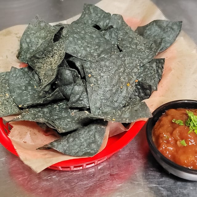 Chips & Salsa.