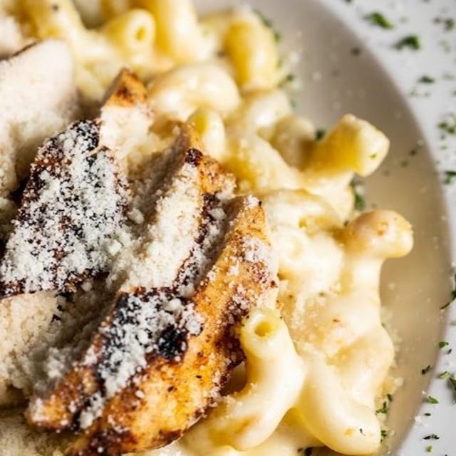 Chicken Alfredo Pasta.